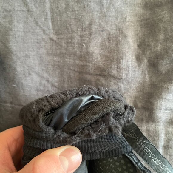 Under Armour Gloves - Picture 3 of 3